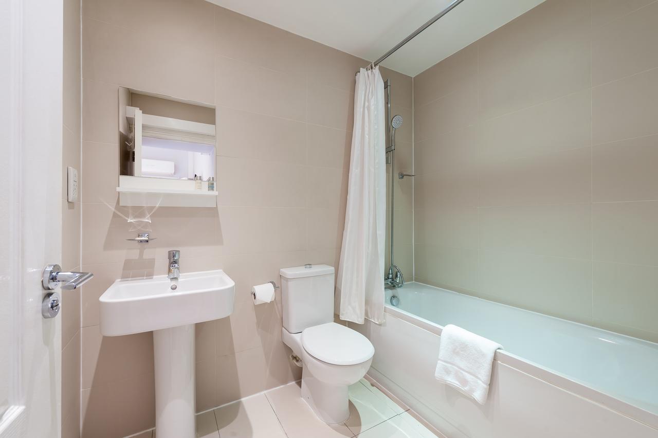 12 London Street Apartments Екстер'єр фото